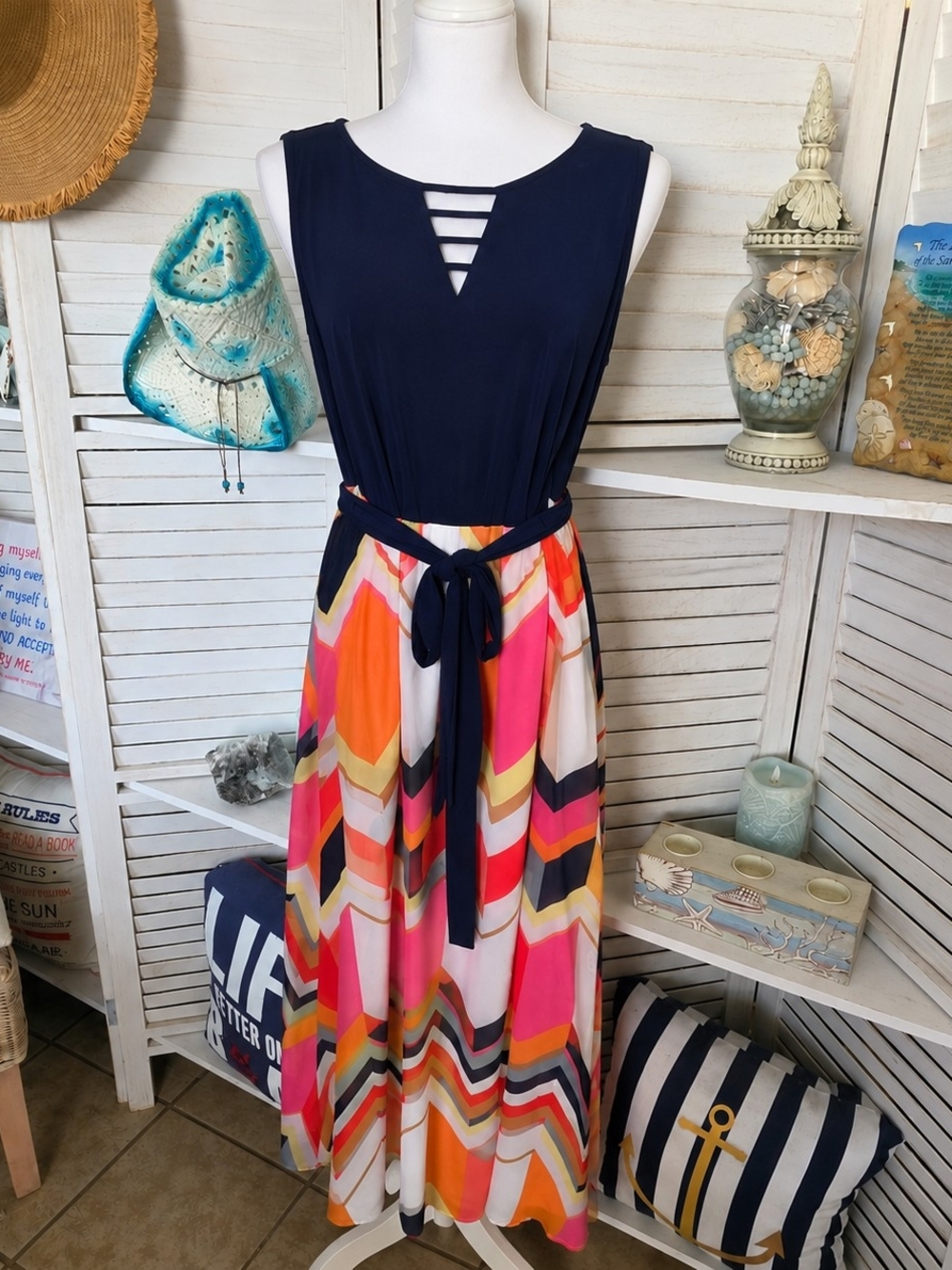 Sleeveless Navy & Multicolor Chevron Maxi Dress with Waist Tie SZ 16w